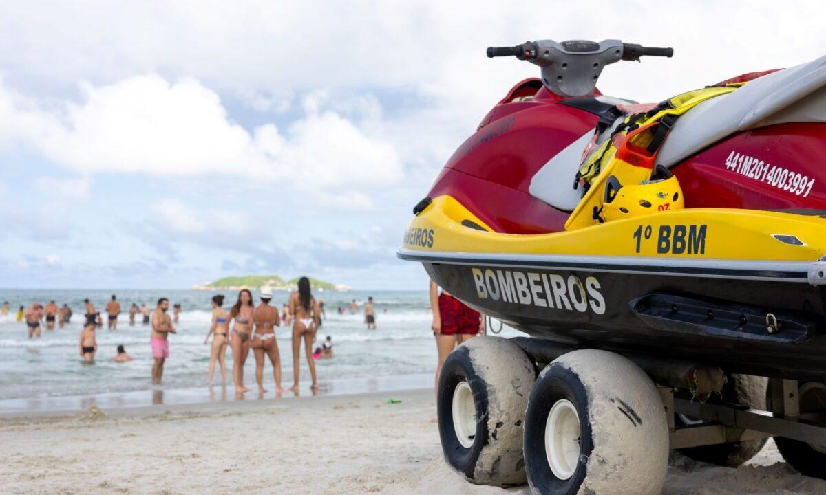 Bombeiros reforçam segurança no Carnaval