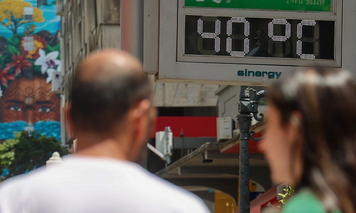 Carnaval em Santa Catarina - Temperaturas Acima de 35°C