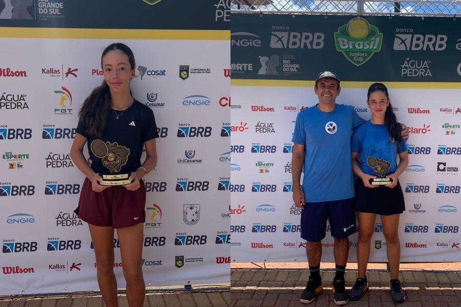 Clara Coura e Maria Eduarda Carbone segurando troféus