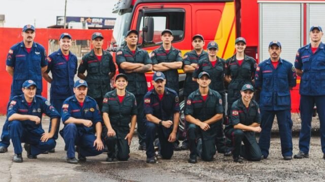 Formatura de Bombeiros Comunitários