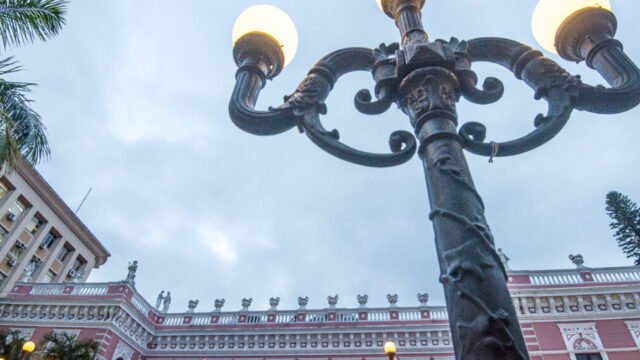 Museu Histórico de Santa Catarina e Galeria do Artesanato na Casa da Alfândega com ajustes temporários durante o pré-Carnaval