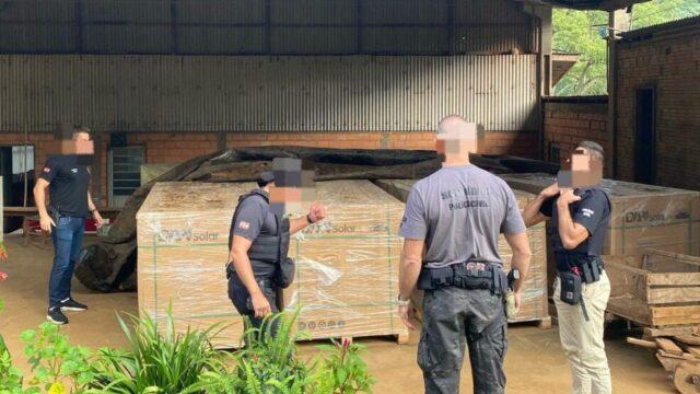 Carga recuperada em operação policial contra estelionato em fábrica de painéis solares