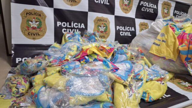 Imagem de abadás recuperados pela Polícia Civil
