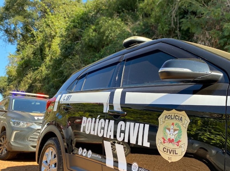 Estelionatária presa pela Polícia Civil de Santa Catarina