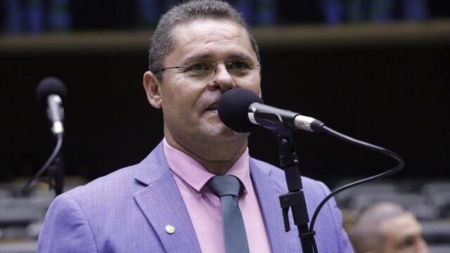 Imagem representativa do Projeto de Lei 4122/24 relacionado ao trabalho escravo no Brasil