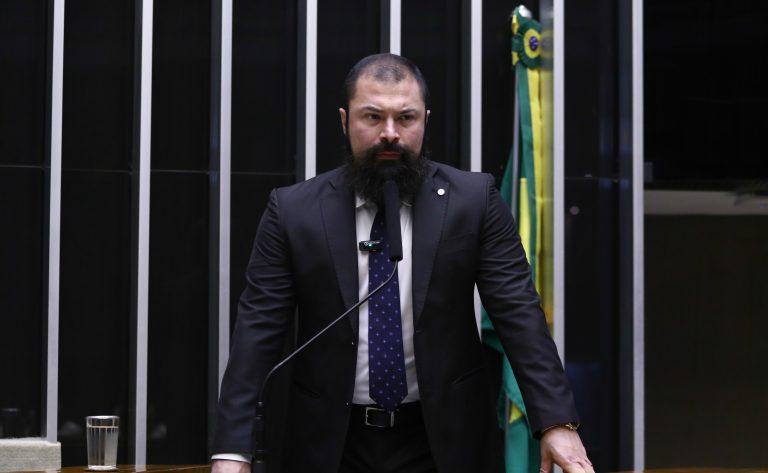 Consulta ao pai antes da adoção