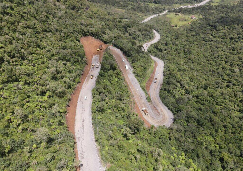 Obras na Serra do Corvo Branco