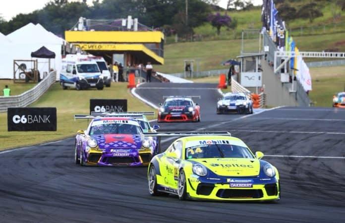 Piloto André Gaidzinski na pista da Porsche Cup Brasil 2025