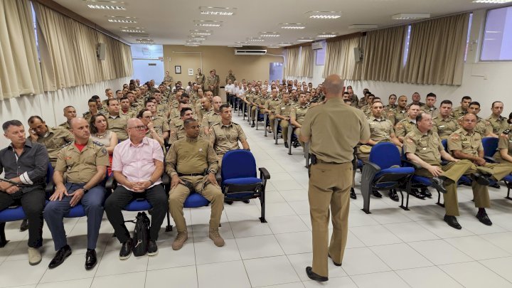 Academia de Polícia Militar da Trindade em Florianópolis