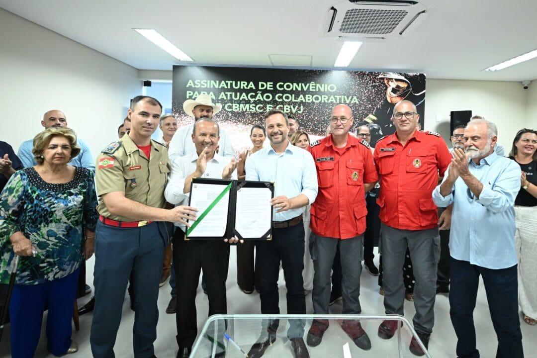 Bombeiros Voluntários e Corpo de Bombeiros Militar em Joinville