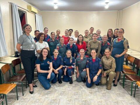 Evento de celebração do Dia da Mulher no Corpo de Bombeiros Militar em Rio do Sul