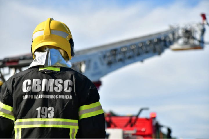 Imagem representativa do Corpo de Bombeiros de Santa Catarina no WhatsApp