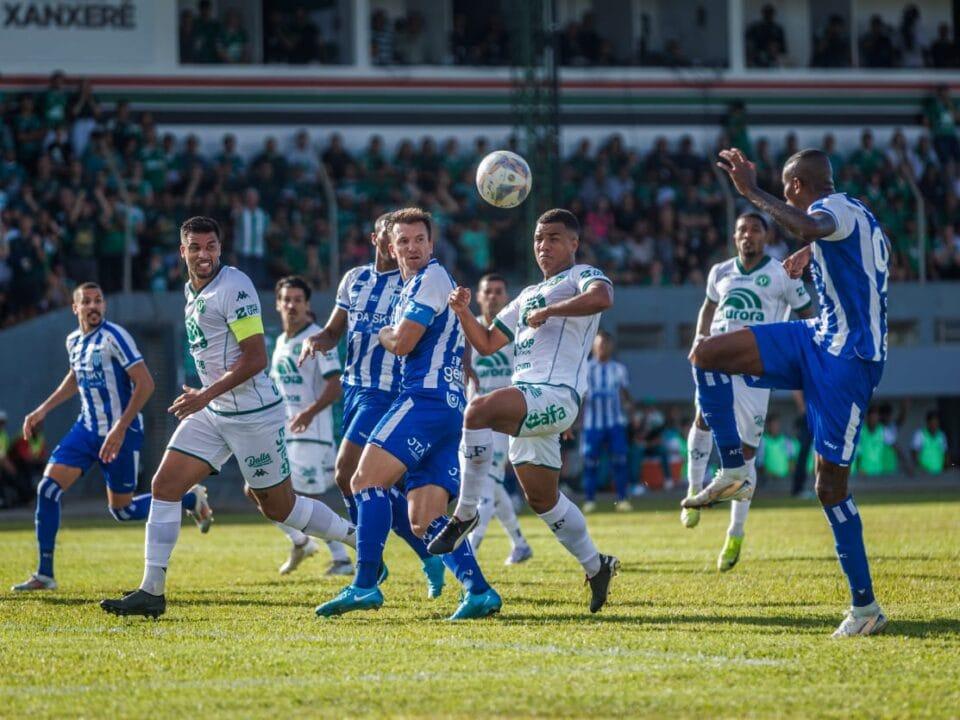 Imagem do jogo entre Chapecoense e Avaí