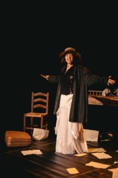 Florbela Espanca - Grupo de Teatro O Dromedário Loquaz