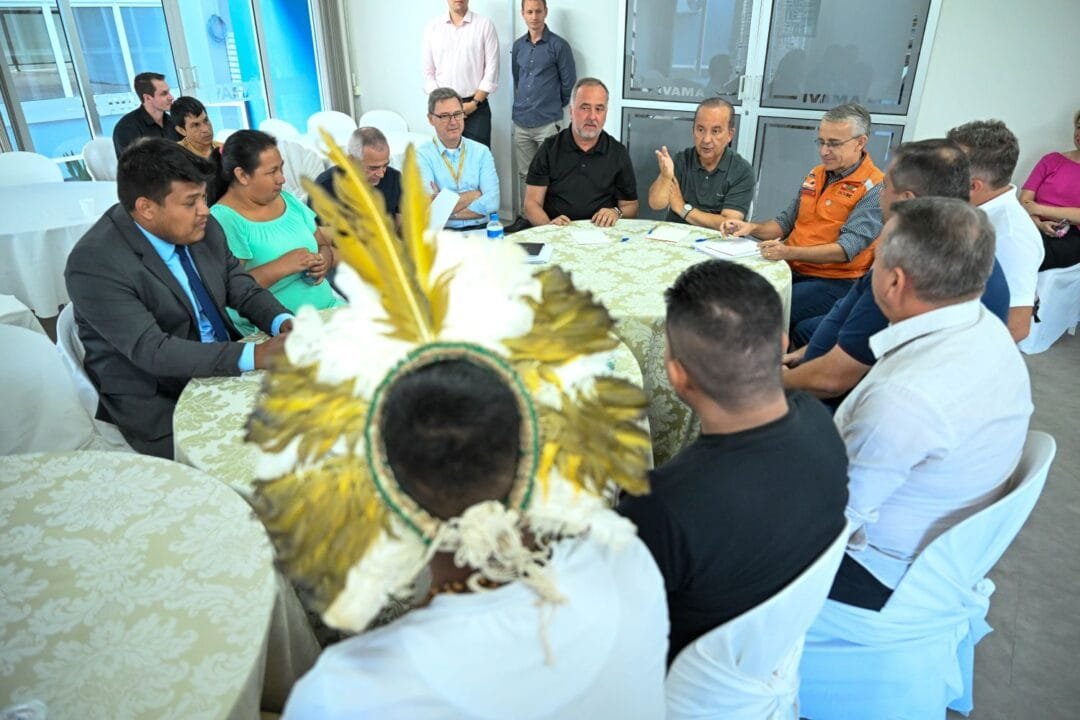 Governador Jorginho Mello em reunião com representantes indígenas de José Boiteux