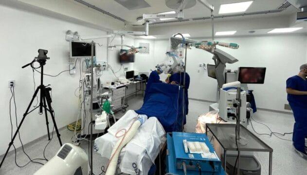 Cirurgia neuro-oncológica ao vivo