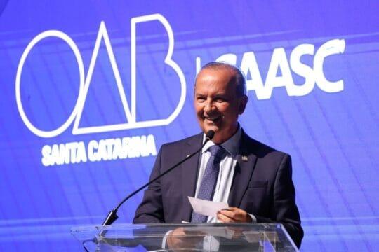 Governador Jorginho Mello participa da posse da diretoria da OAB Santa Catarina