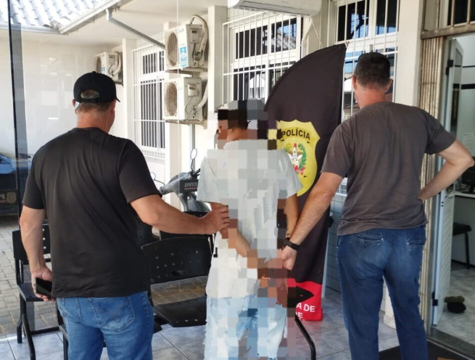 Prisão de suspeito pelo crime de extorsão e roubo em Araranguá