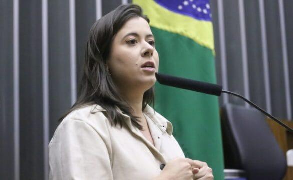 Imagem ilustrativa do projeto de lei abordando a exclusão de gastos ambientais das limitações fiscais