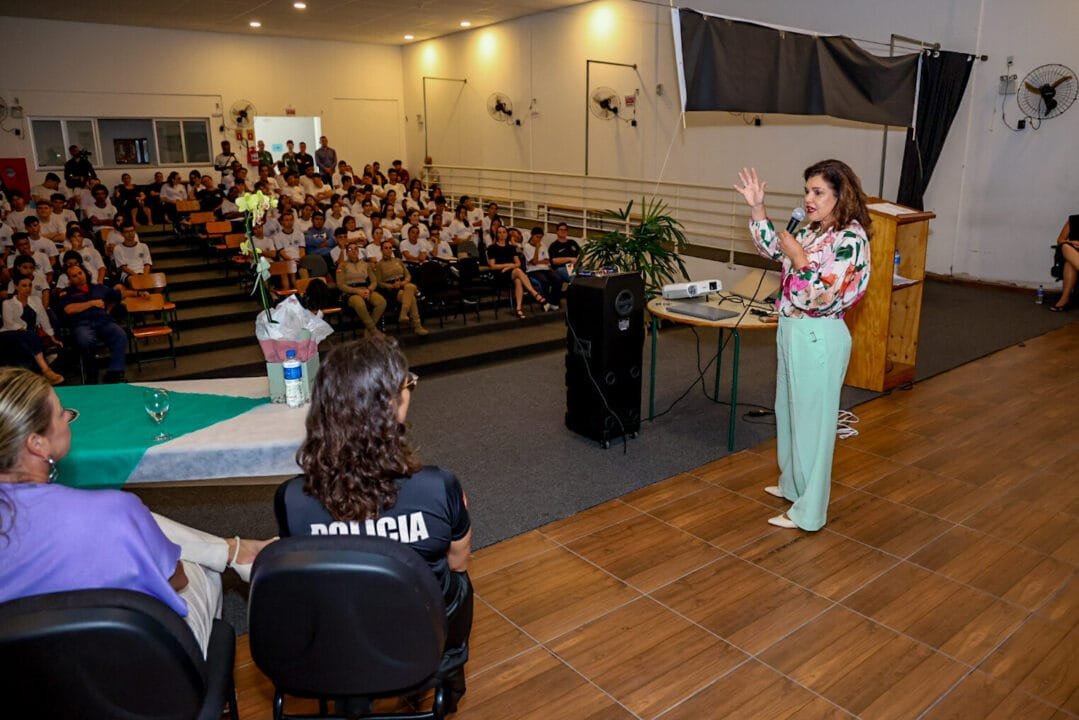 Vice-governadora Marilisa Boehm na palestra da Semana Escolar