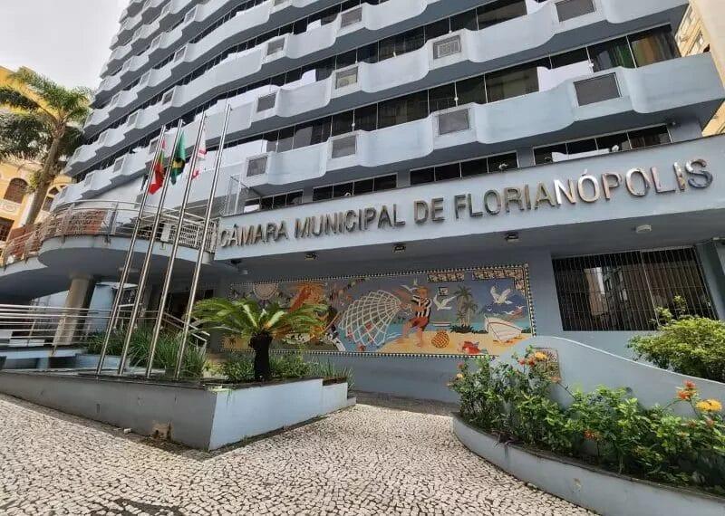 Aposentadoria dos servidores em Florianópolis