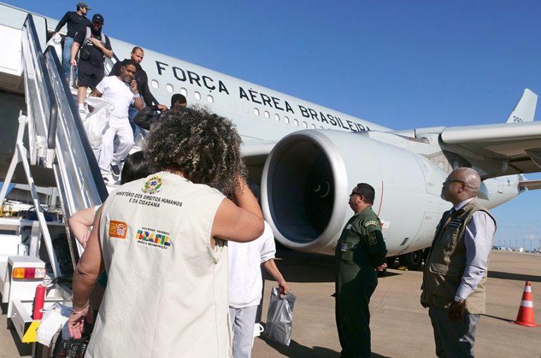 Brasileiros deportados