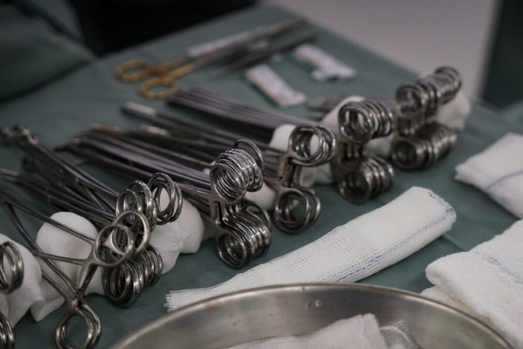Cirurgia inédita preserva membro em paciente jovem