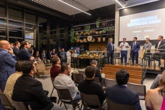 Compol Lab 2025 - Menezes Niebuhr e Agência Critério debatem o futuro da comunicação política