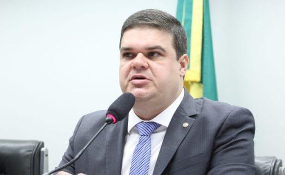 Novos cargos efetivos e em comissão