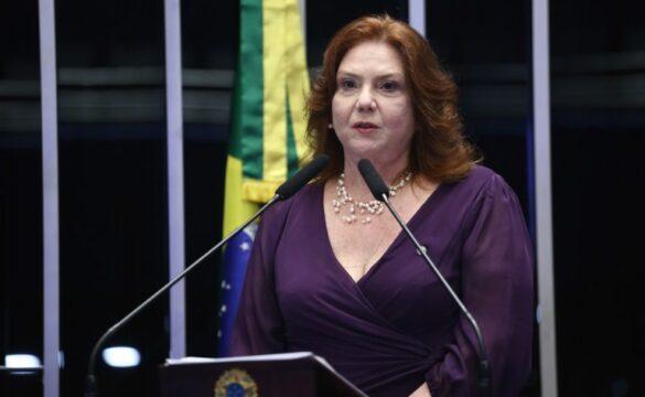 Imagem ilustrativa de uma reunião política com mulheres