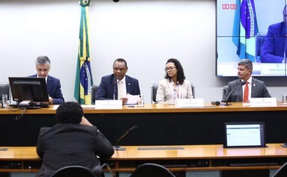 Imagem representativa de idosos em instituição de longa permanência