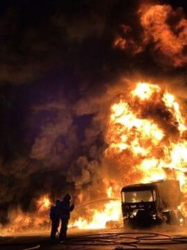 Incêndio em Carreta na BR-101 em Garuva