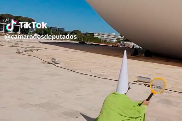 Imagem do vídeo 'Mago Ensinador' da Câmara dos Deputados no TikTok
