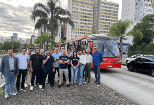 Representantes de Floripa Sustentável estudam modelo de BRT em Curitiba