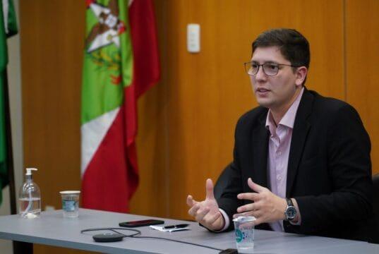Foto de Nathan Neumann, o novo secretário adjunto de Comunicação do Governo de Santa Catarina
