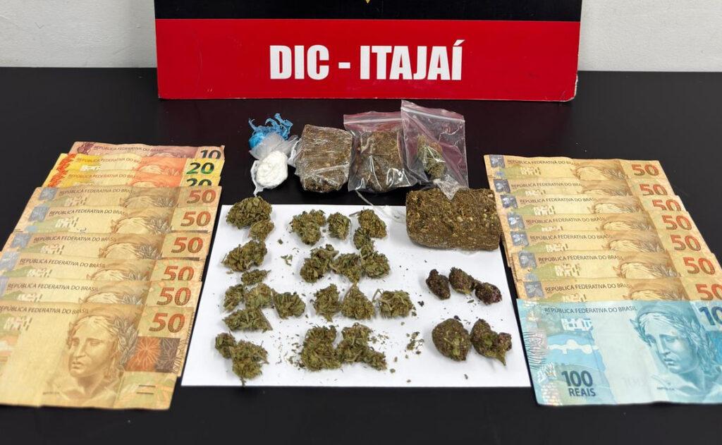 Prisão por tráfico de drogas em Itajaí