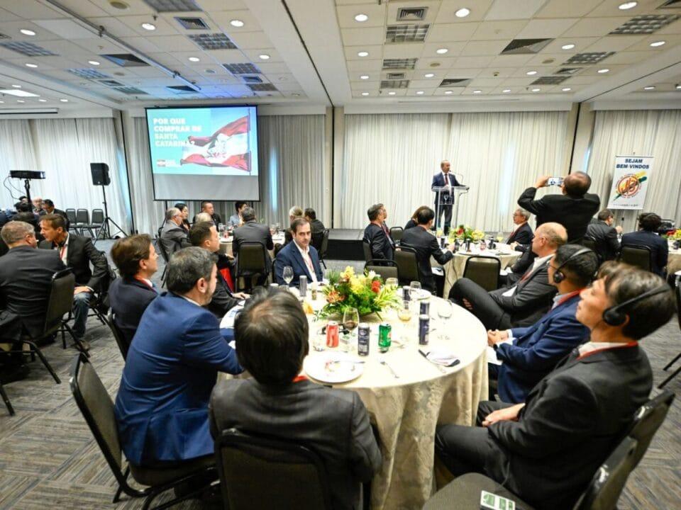 Governador Jorginho Mello com empresários japoneses