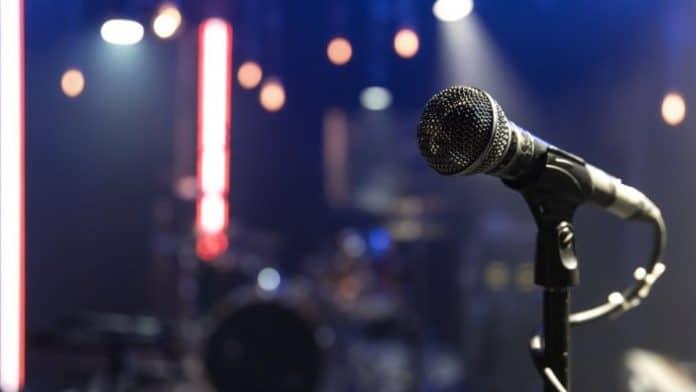 Plataforma Musical Lira Bar - Cabaret Music Band
