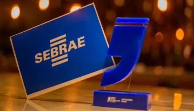 Troféu do Prêmio Sebrae de Jornalismo 2025