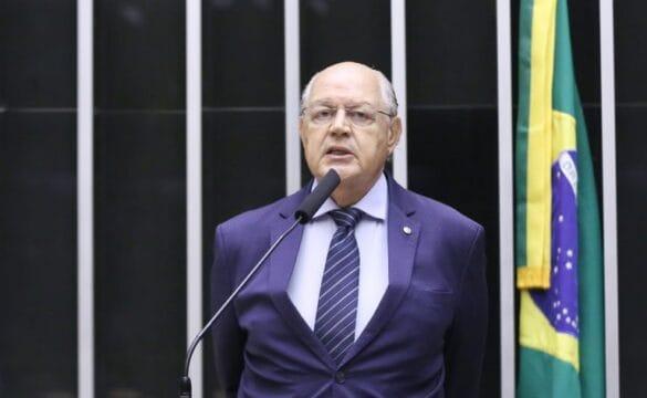 Projeto de Lei 371/25 - Empresas privadas e órgãos públicos