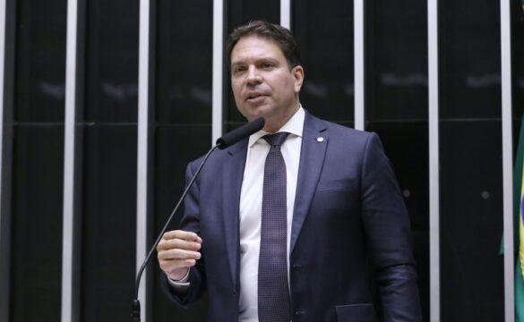 Imagem ilustrativa de um documento legislativo sobre prisão preventiva