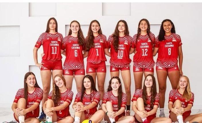 Título: Seleção catarinense de vôlei sub-16 feminino - Campeã Brasileira