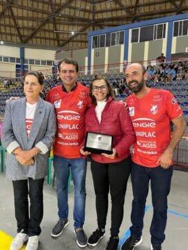 Jogo de futsal feminino