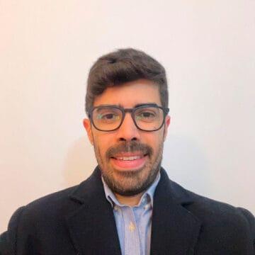 jovem enfrentando pressão interna