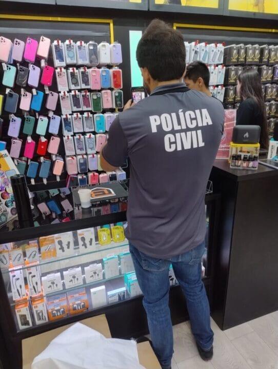Produtos falsificados apreendidos durante operação policial