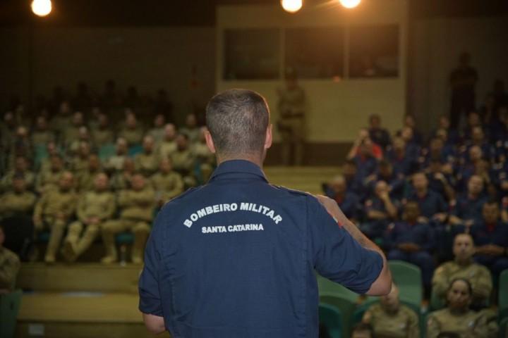Apresentações Institucionais Conjuntas do CBMSC e PMSC em Criciúma e Capivari de Baixo