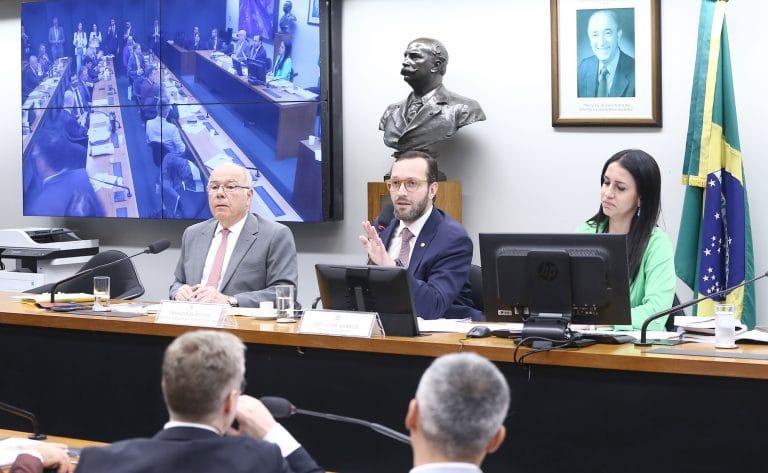 Asilo Diplomático - Imagem representativa do caso da ex-primeira-dama do Peru
