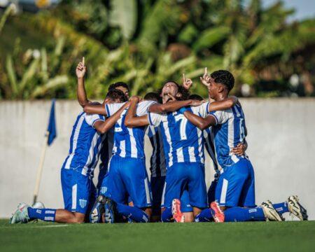 Categorias de base do Avaí comemoram vitória sobre o Brusque no Campeonato Catarinense