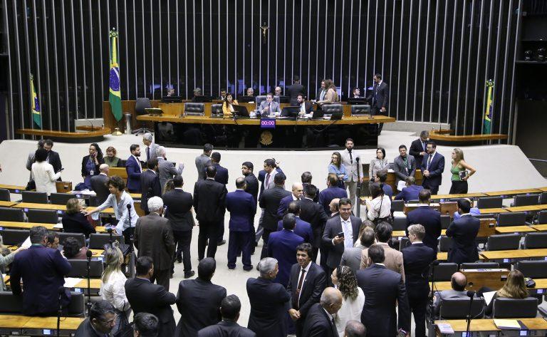 Sessão de votação na Câmara dos Deputados