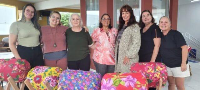 Rendeiras no Mercadão de Coqueiros em Florianópolis